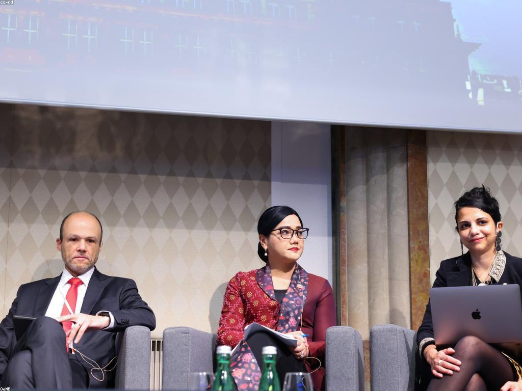 ការយល់ដឹងអំពីហិរញ្ញវត្ថុសម្រាប់ជនជាតិខ្មែរ